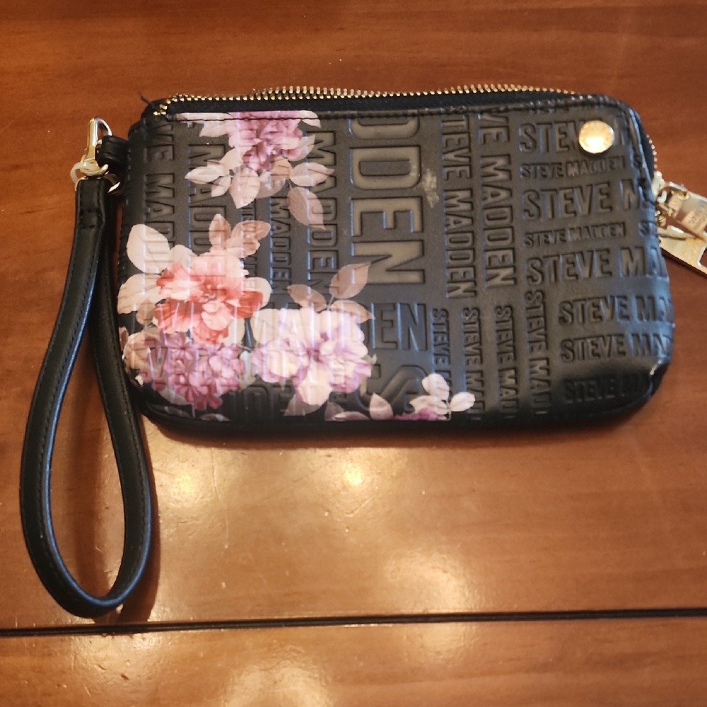 Steve Madden Black Floral Wristlet